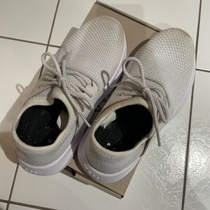 Vessi Everyday Waterproof Sneakers (size 6)